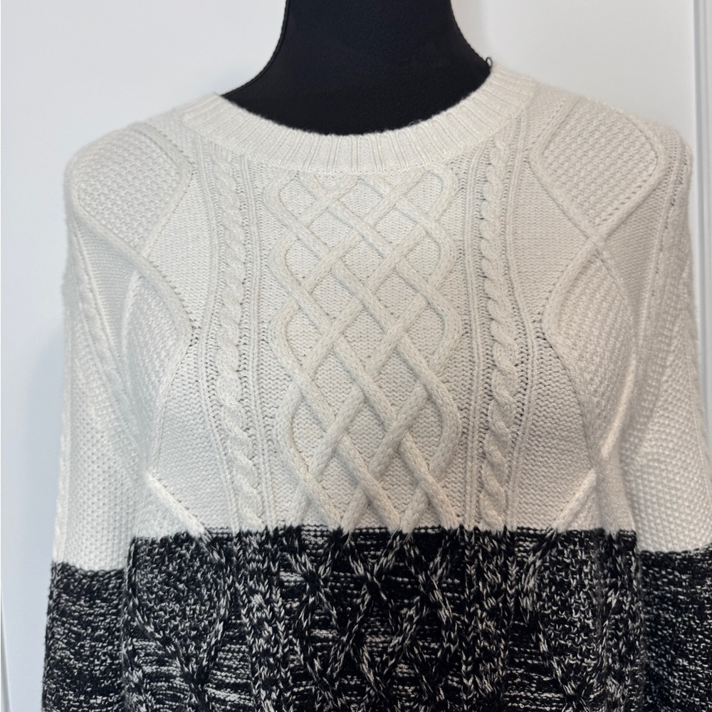 Guess Knit Colourblock Sweater - Picture 14 of 15